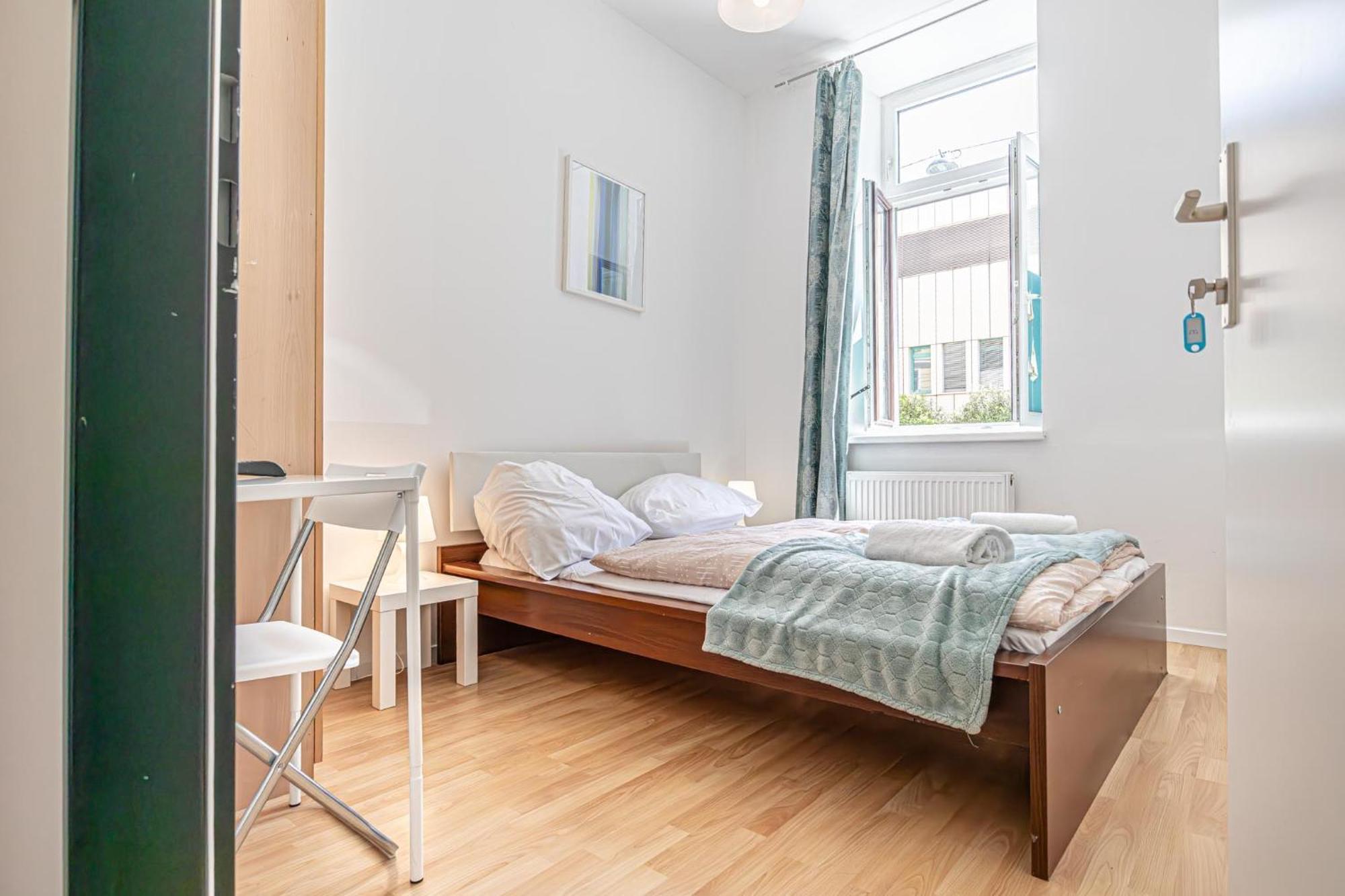 Loevly Shared 6Br With Garden Near Danube & Millenium City Wenen Buitenkant foto