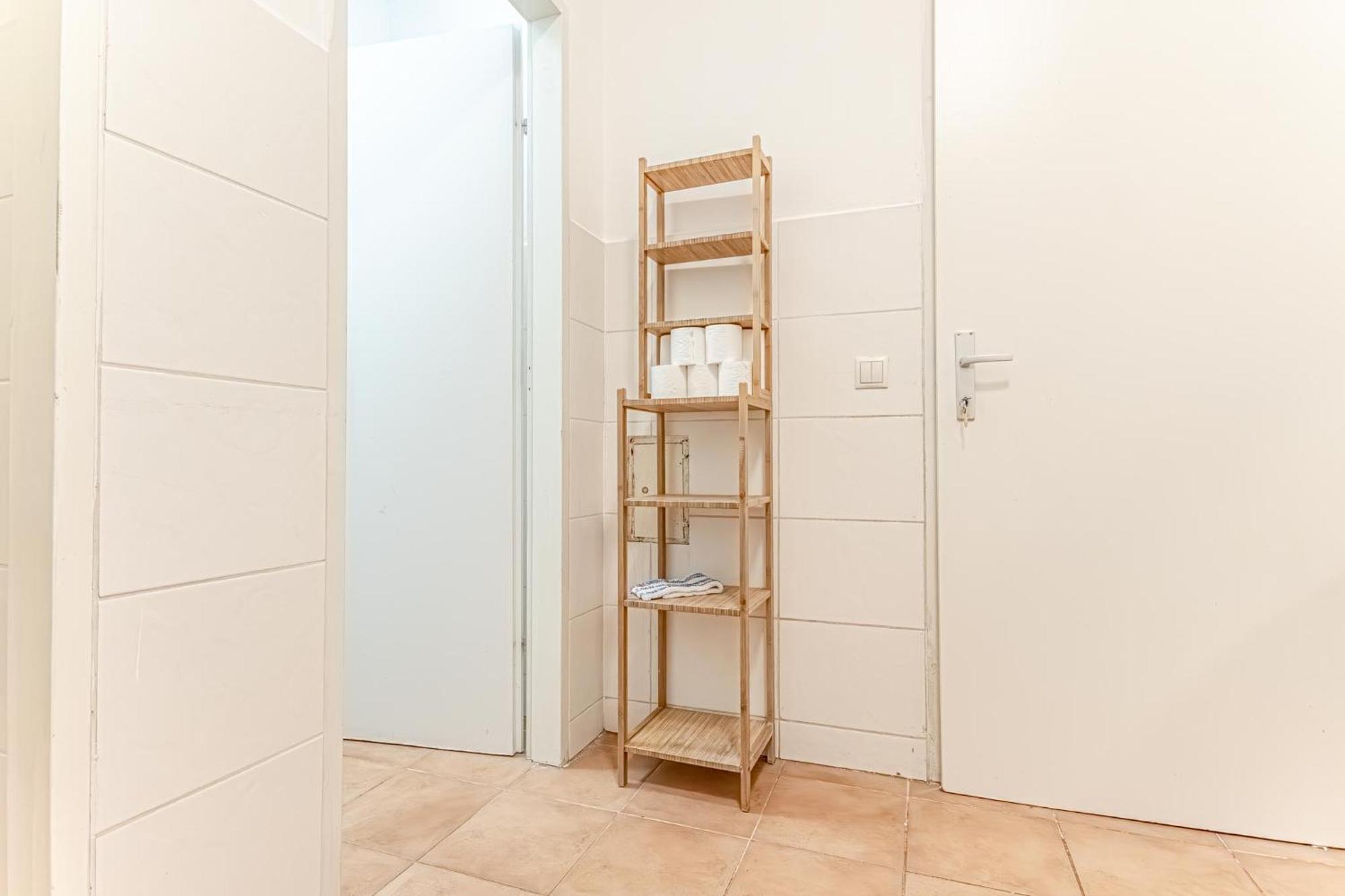 Loevly Shared 6Br With Garden Near Danube & Millenium City Wenen Buitenkant foto