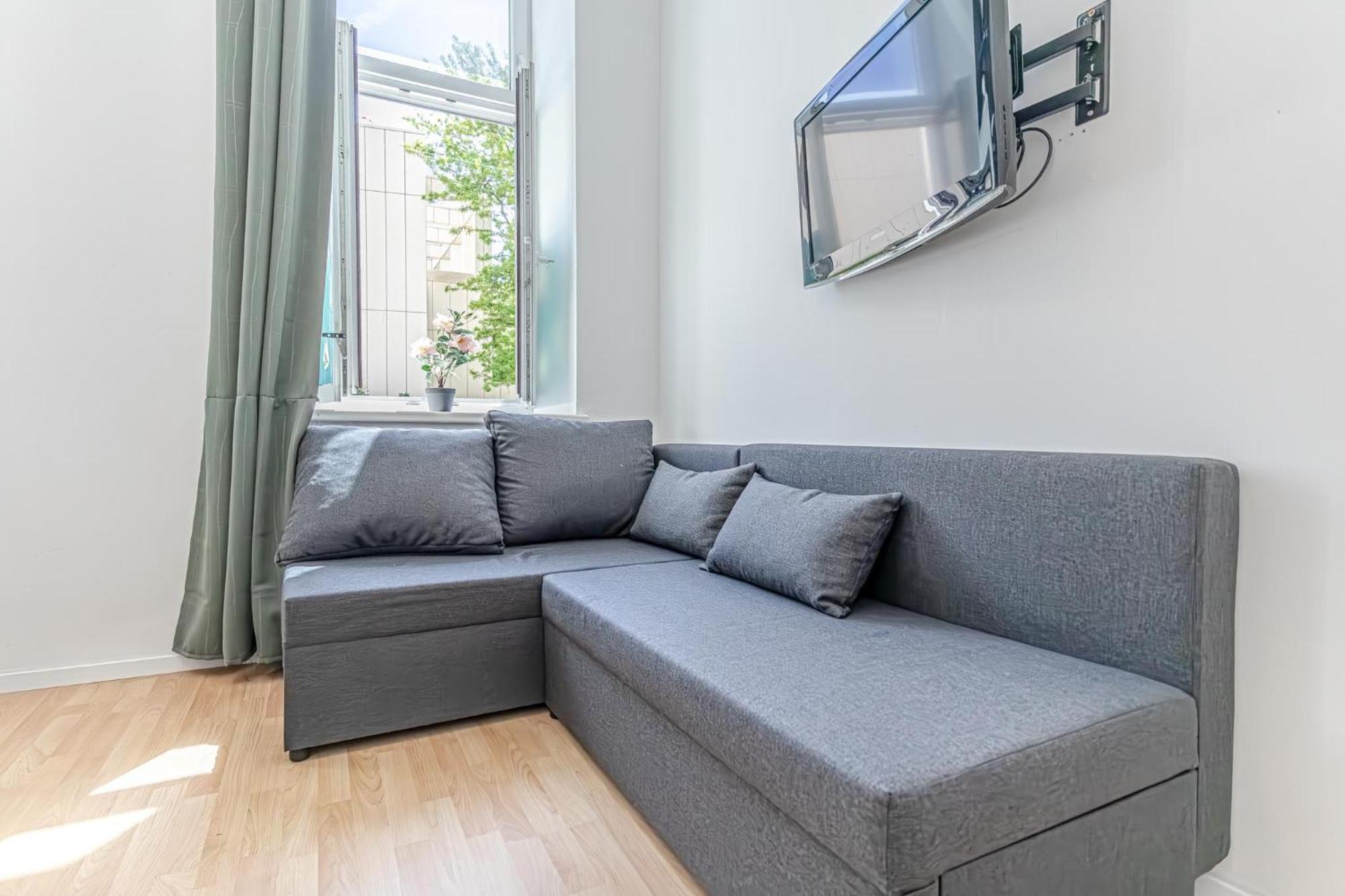 Loevly Shared 6Br With Garden Near Danube & Millenium City Wenen Buitenkant foto