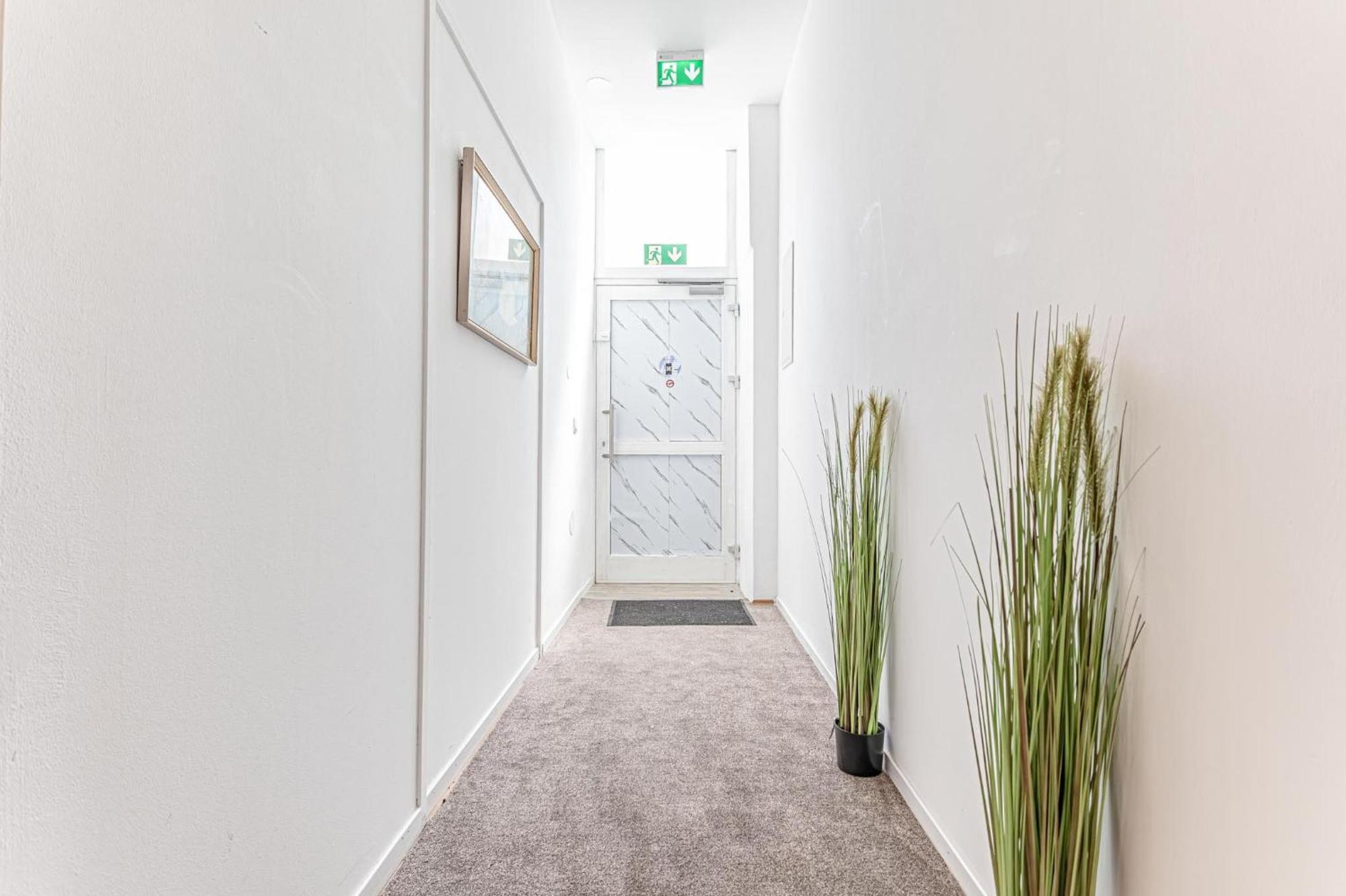 Loevly Shared 6Br With Garden Near Danube & Millenium City Wenen Buitenkant foto