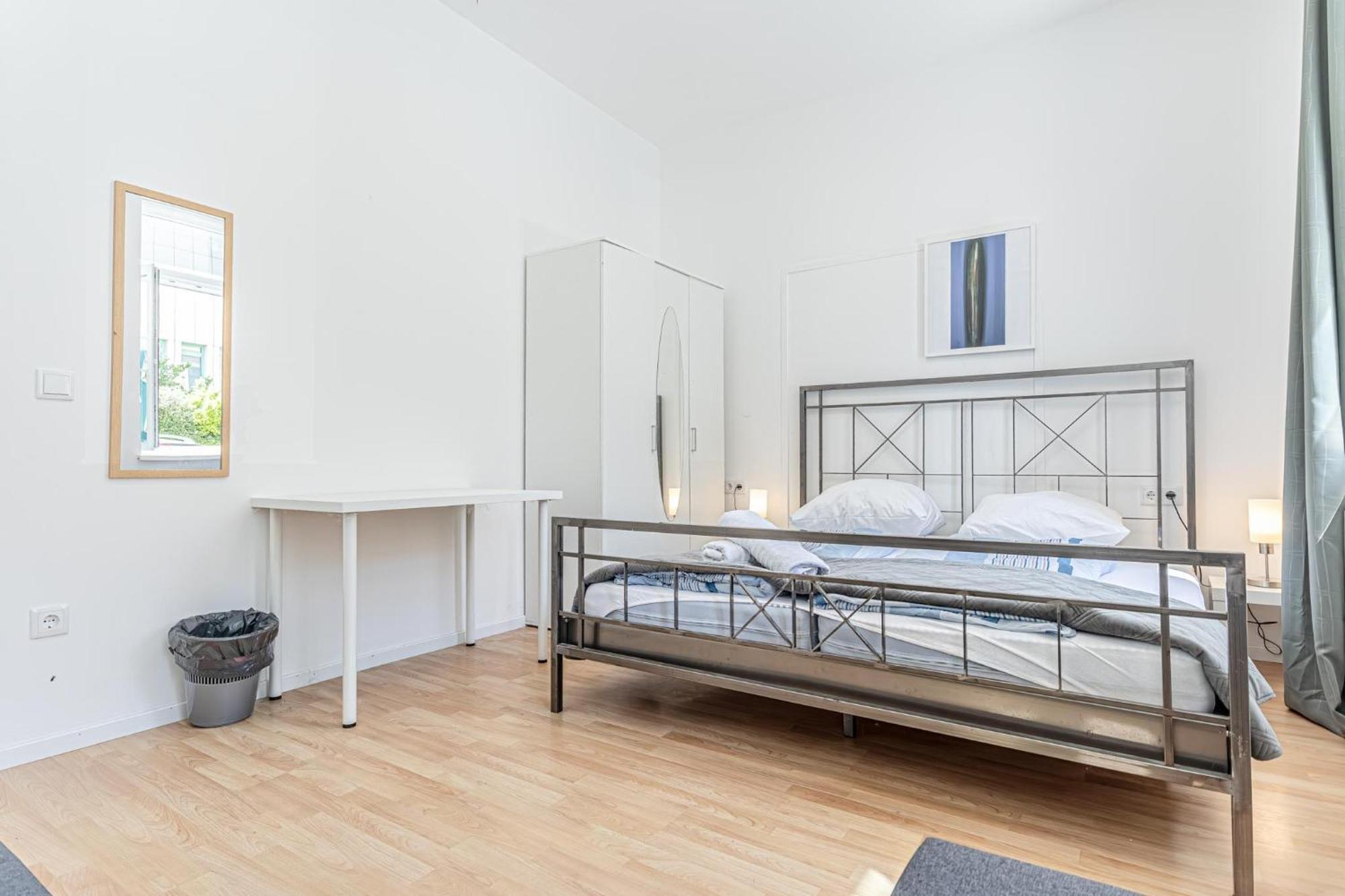 Loevly Shared 6Br With Garden Near Danube & Millenium City Wenen Buitenkant foto