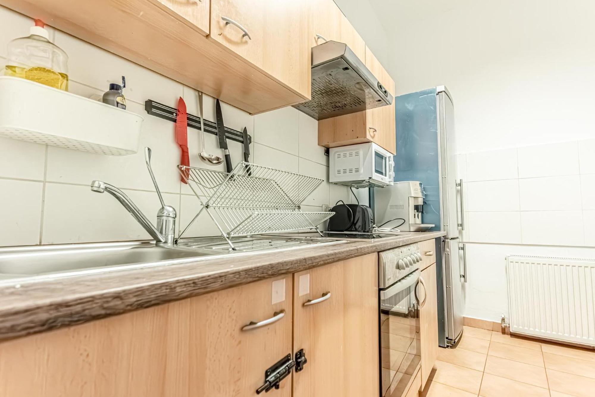 Loevly Shared 6Br With Garden Near Danube & Millenium City Wenen Buitenkant foto