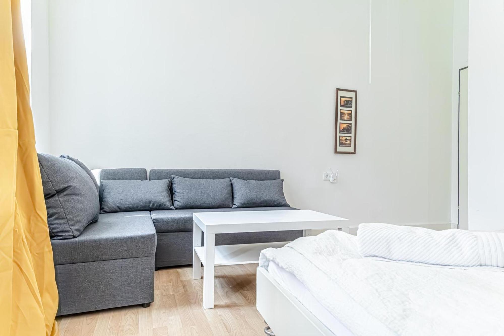 Loevly Shared 6Br With Garden Near Danube & Millenium City Wenen Buitenkant foto