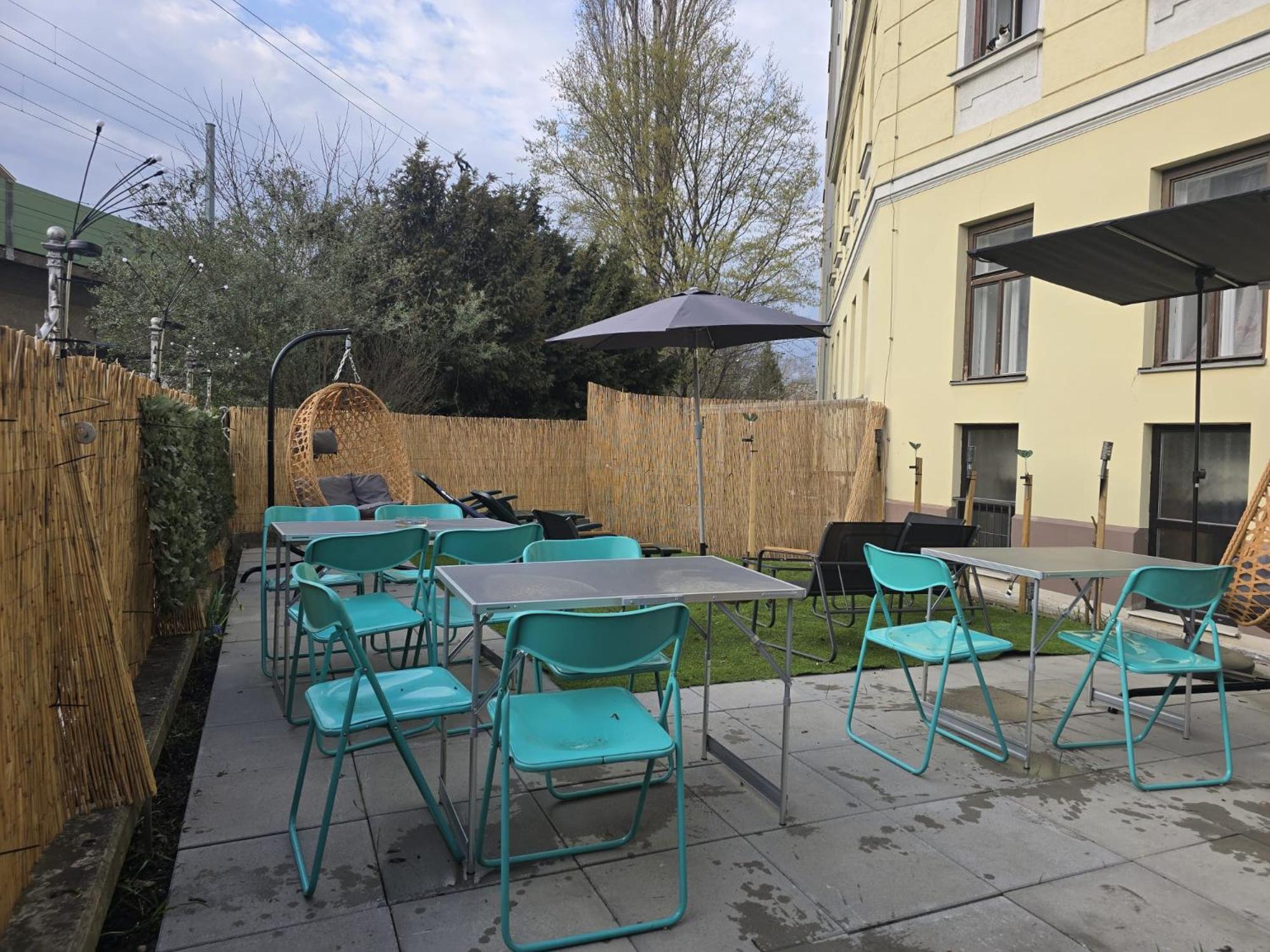 Loevly Shared 6Br With Garden Near Danube & Millenium City Wenen Buitenkant foto